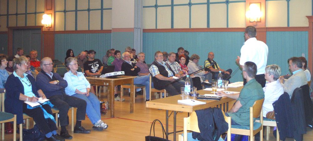 Infoveranstaltung zur Vorbereitung des "autofreien Sonntags" am 18. Mai 2014
